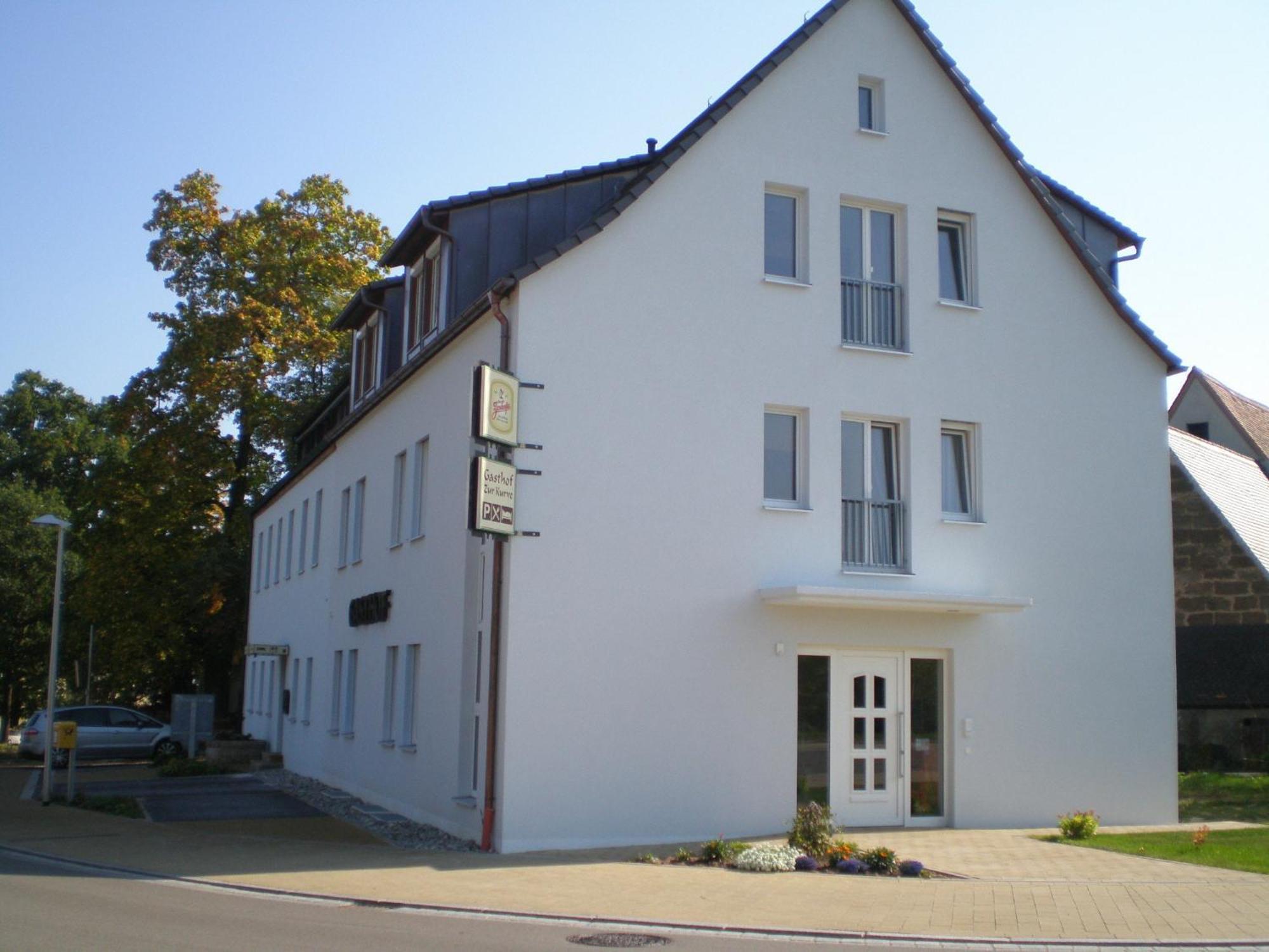 Gaestehaus Zur Kurve Цирндорф Екстериор снимка